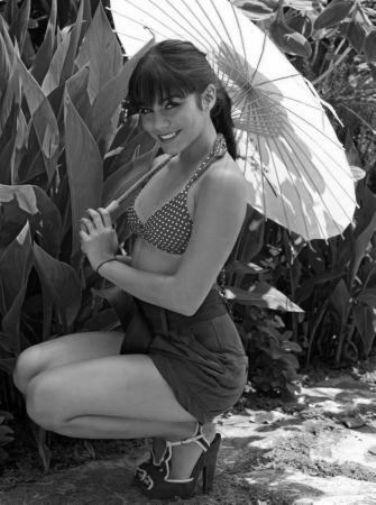 Vanessa Hudgens Poster Black and White Poster 27"x40" The Poster Depot