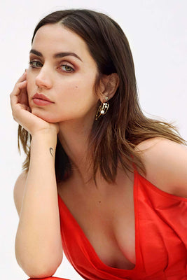 Ana de Armas Poster 16"x24" The Poster Depot