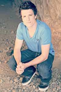 Josh Hutcherson Poster - 11x17