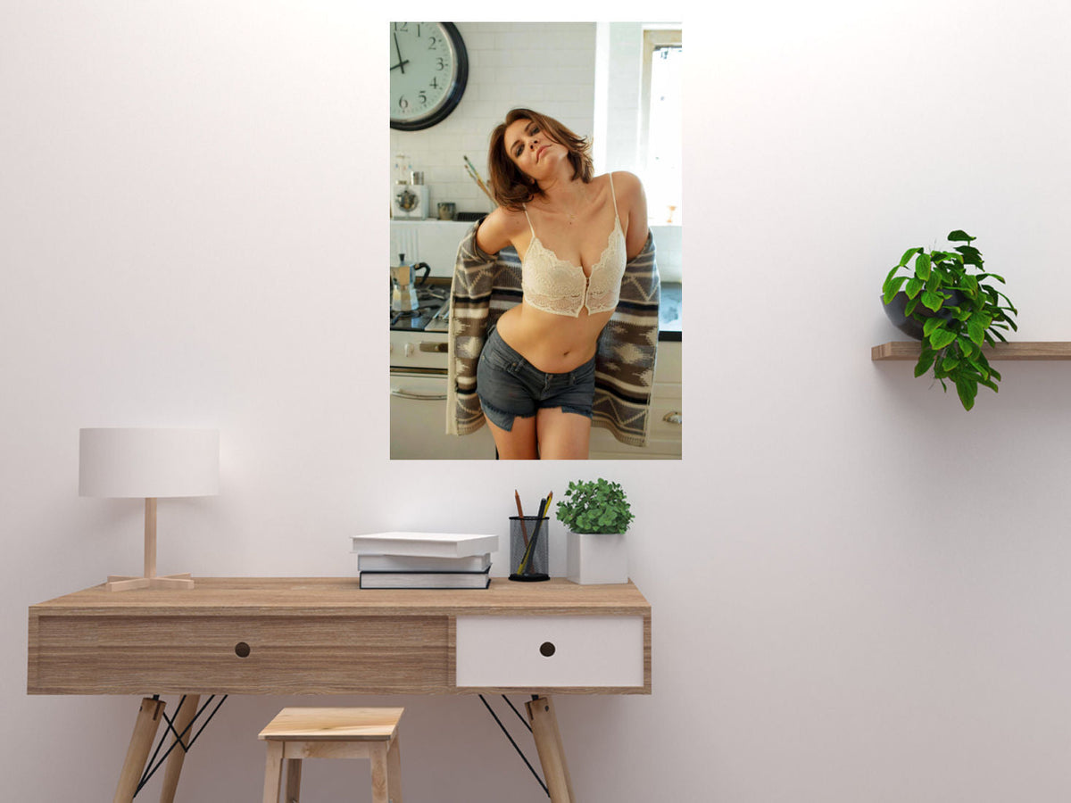 Lauren Cohan Poster 11in x 17in Poster