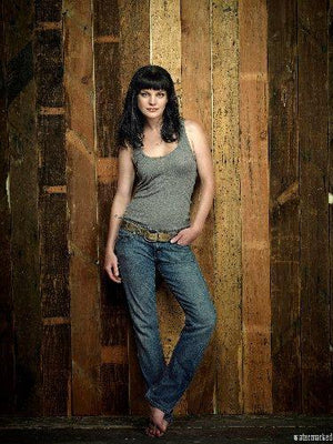 Pauley Perrette Metal Print 8in x 12in
