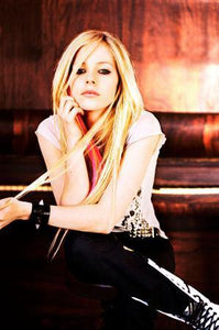 Avril Lavigne Poster Sitting Pose 16"x24"