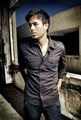 Enrique Iglesias Poster 16"x24" 