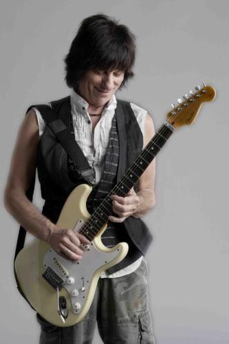 Jeff Beck Poster 16in x 24in