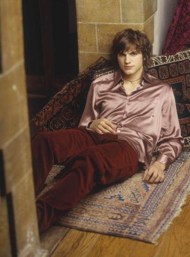 Ashton Kutcher Photo Sign 8in x 12in