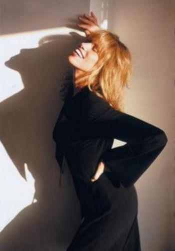 Carly Simon Black Dress Metal Print 8in x 12in