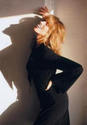 Carly Simon Black Dress Metal Print 8in x 12in