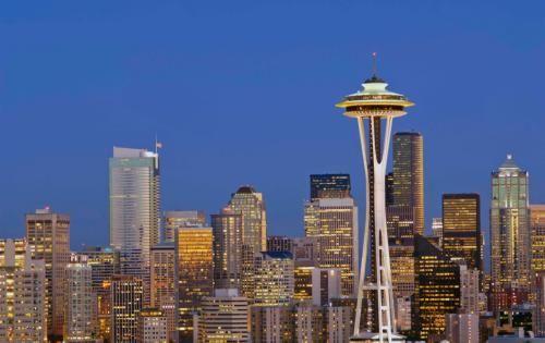 Seattle Skyline Poster 16in x 24in 
