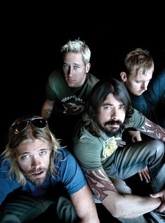 Foo Fighters Group Pose Photo Sign 8in x 12in