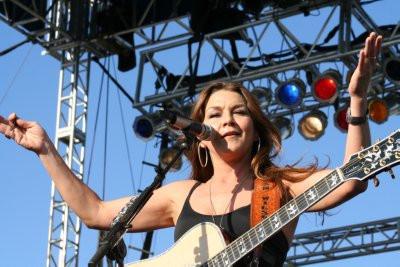 Gretchen Wilson Poster 27inx40in on stage 27inx40in The Poster Depot