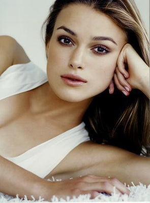 Keira Knightley Hand To Head Metal Print 8in x 12in