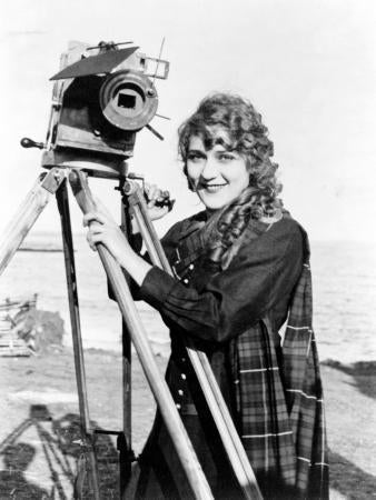 Mary Pickford Photo Sign 8in x 12in