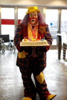 Modern Family Poster Fizbo Clown 27inx40in The Poster Depot