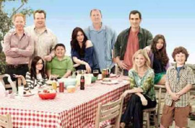 Modern Family Poster 16in x 24in - Fame Collectibles
