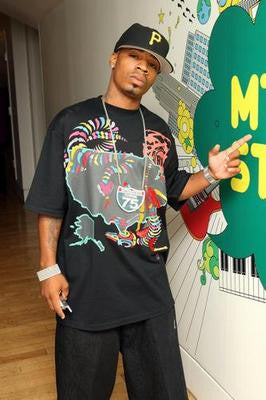 Plies Poster Pointing, Wall 11x17 Mini Poster