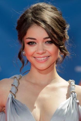 Sarah Hyland Photo Sign 8in x 12in
