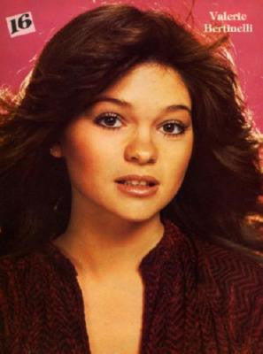 Valerie Bertinelli Poster 24inx36in The Poster Depot