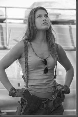 Ali Larter Poster Black and White Poster 16"x24"