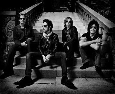 Stone Temple Pilots Poster Black and White Poster 27"x40" The Poster Depot