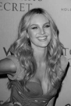 Candice Swanepoel Poster Black and White Mini Poster 11"x17"