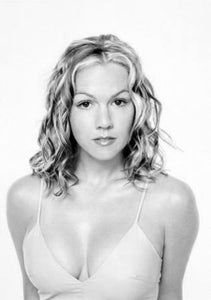 Jennie Garth poster Black and White poster for sale cheap United States USA