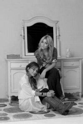 Olsen Twins poster tin Metal Print Wall Art