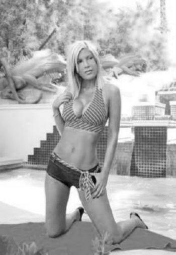 Tori Spelling Poster Black and White Poster On Sale United States