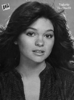 Valerie Bertinelli Poster Black and White Mini Poster 11"x17"