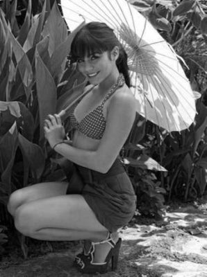Vanessa Hudgens Poster Black and White Mini Poster 11"x17"