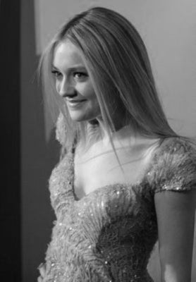 Dakota Fanning Poster Black and White Mini Poster 11"x17"