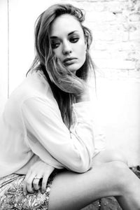 Laura Haddock Poster Black and White Mini Poster 11"x17"