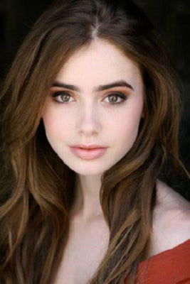 Lily Collins Poster 27inx40in The Poster Depot